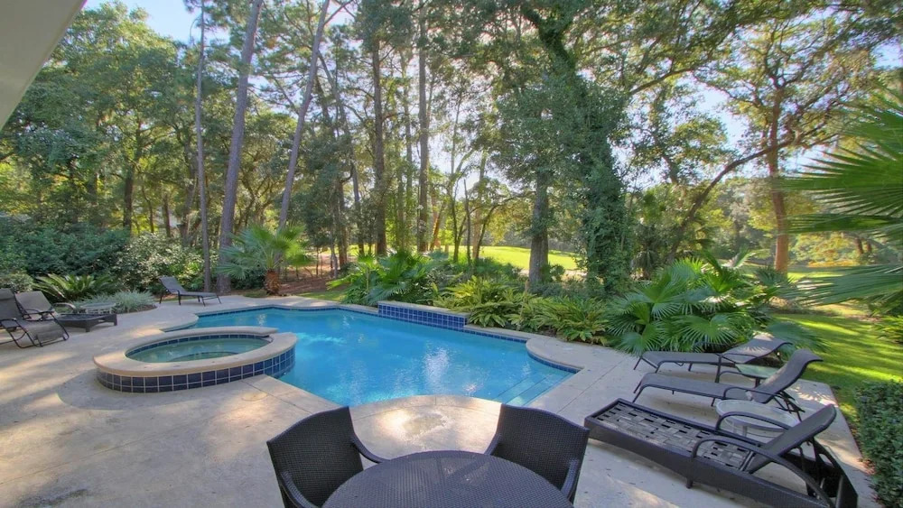 1a Sea Lane 6 Bedroom Home