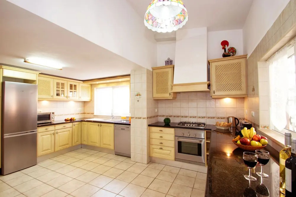 Villa Saint Martin - Refúgio familiar com piscina aquecível e BBQ em Albufeira