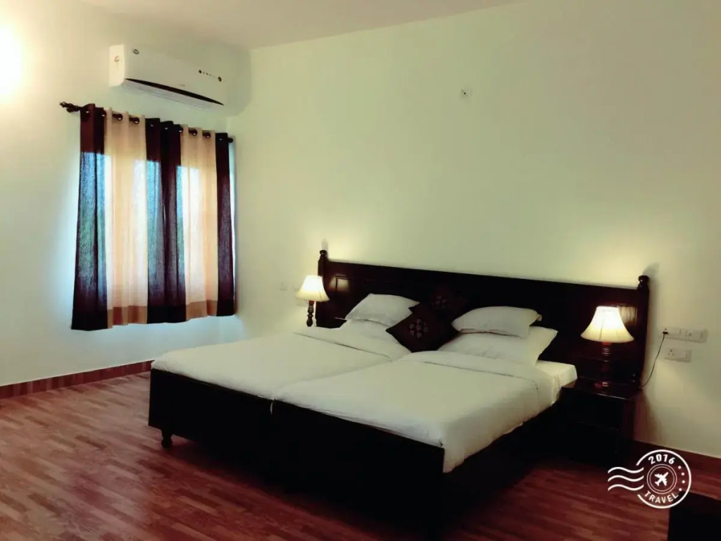 Jungle Vilas Resort