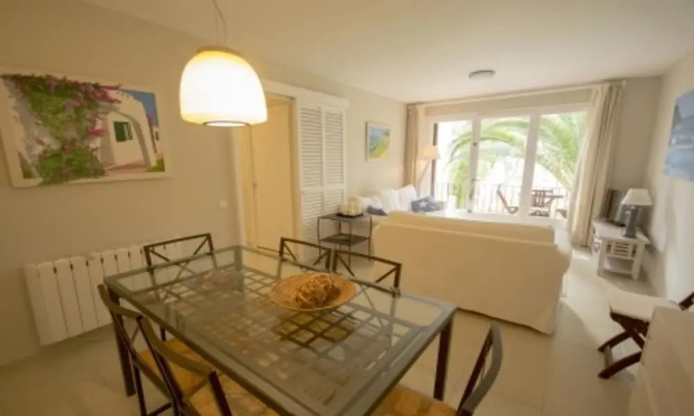 Apartment - 2 Bedrooms with Pool - 104677