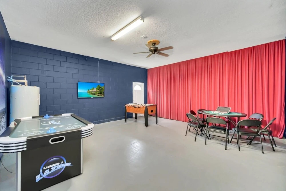 7BR Family Home w PVT Pool Hot Tub Games Room