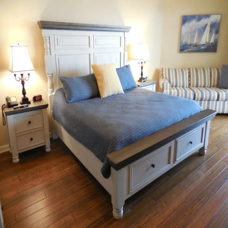 Stylish oceanview 2 bedroom unit - 1603 Royale Palms - Kingston Plantation 2 Condo
