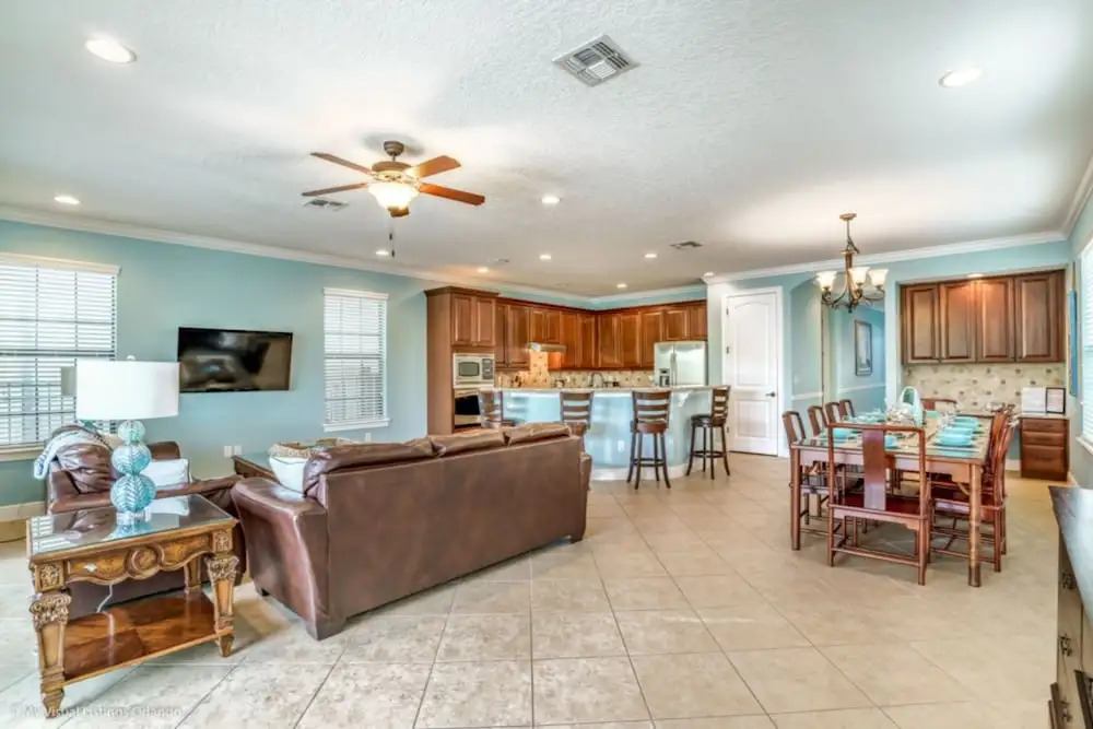 Ultimate 5 Bed 5 Ba Villa with Game Room, Pool & Spa - Ihr4021