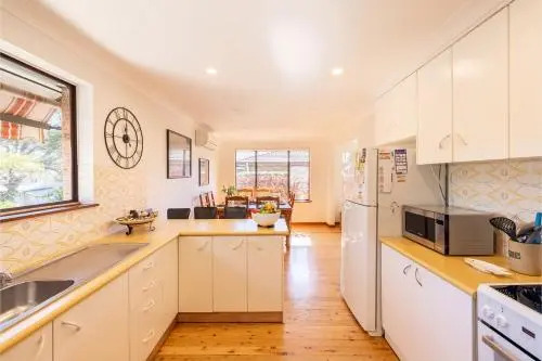 41 Leonard Avenue boat parking aircon