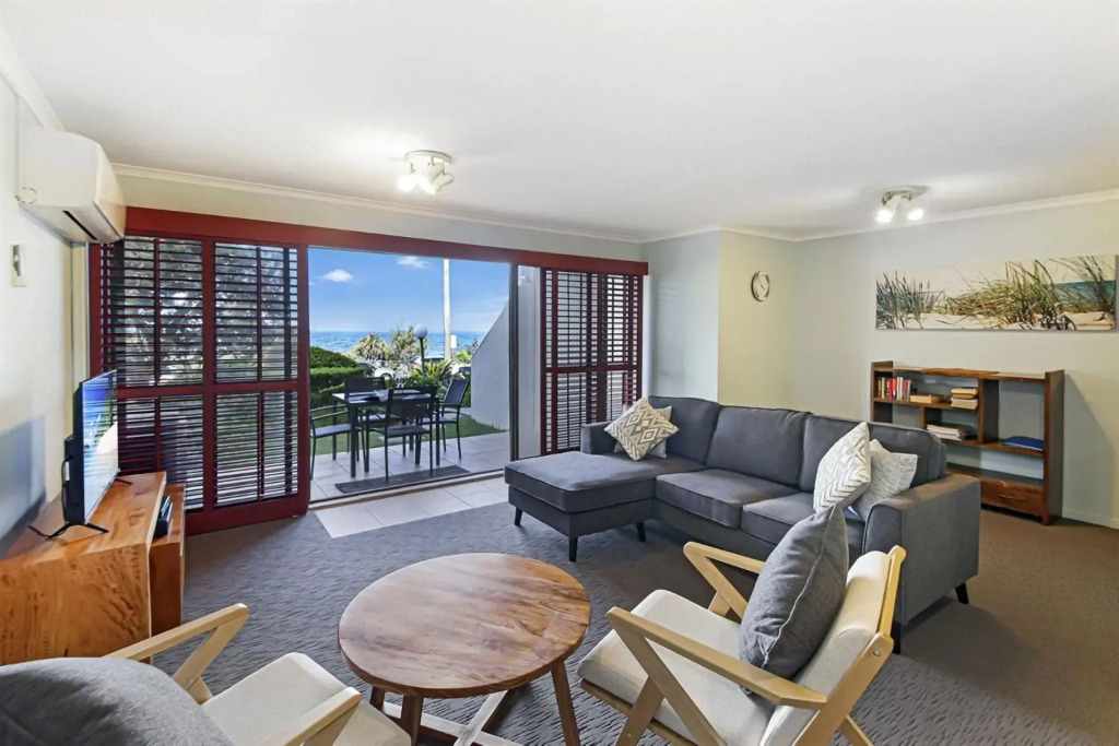 Unit 2, Biriny Lodge, 1686-1689 David Low Way Coolum Beach