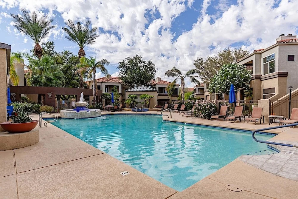 Desert Willow Walk Condo 2BR by Casago