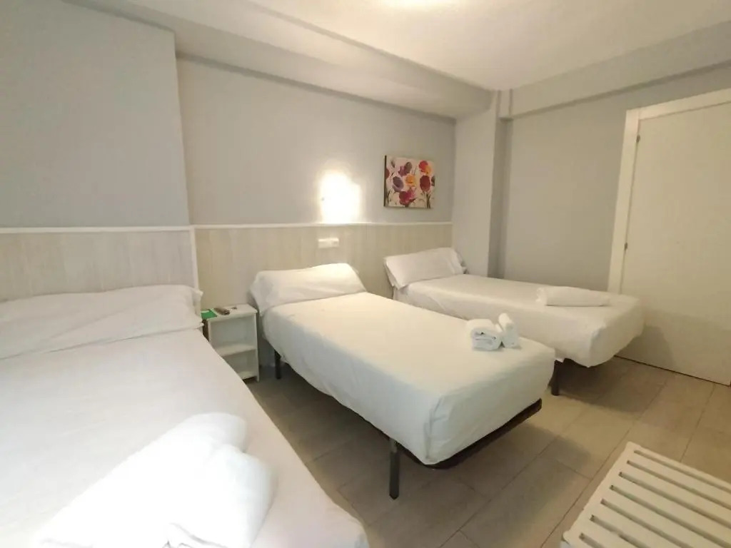 Hostal Albero by gaiarooms