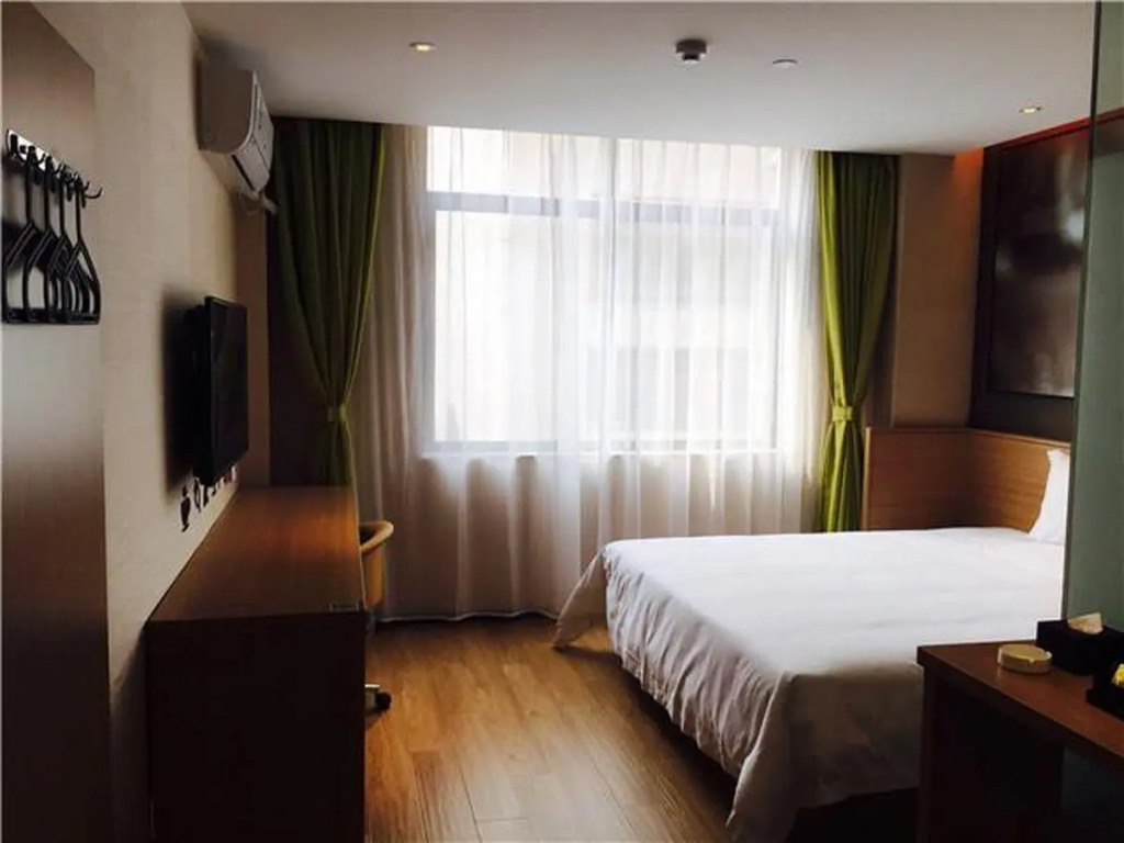 IU Hotel Shanghai Minhang Jiaotong University Dongchuan Road Subway Station Branch
