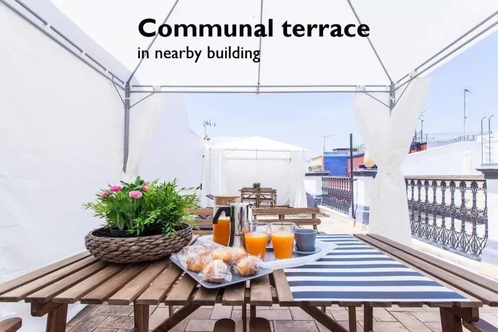 Hostly Rivero 2A Center loft-Fibre-communal terrace-Parking Optional-CLess