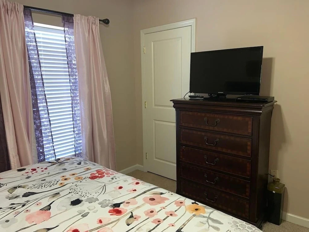 Cedar Lodge 301