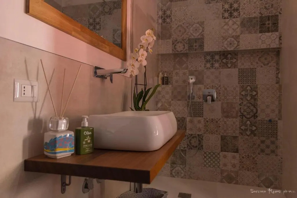 Sarzanas Rooms