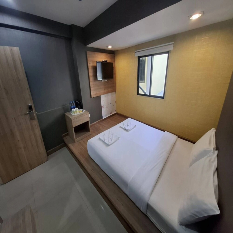 Premium Double Retreat Unwind in Style