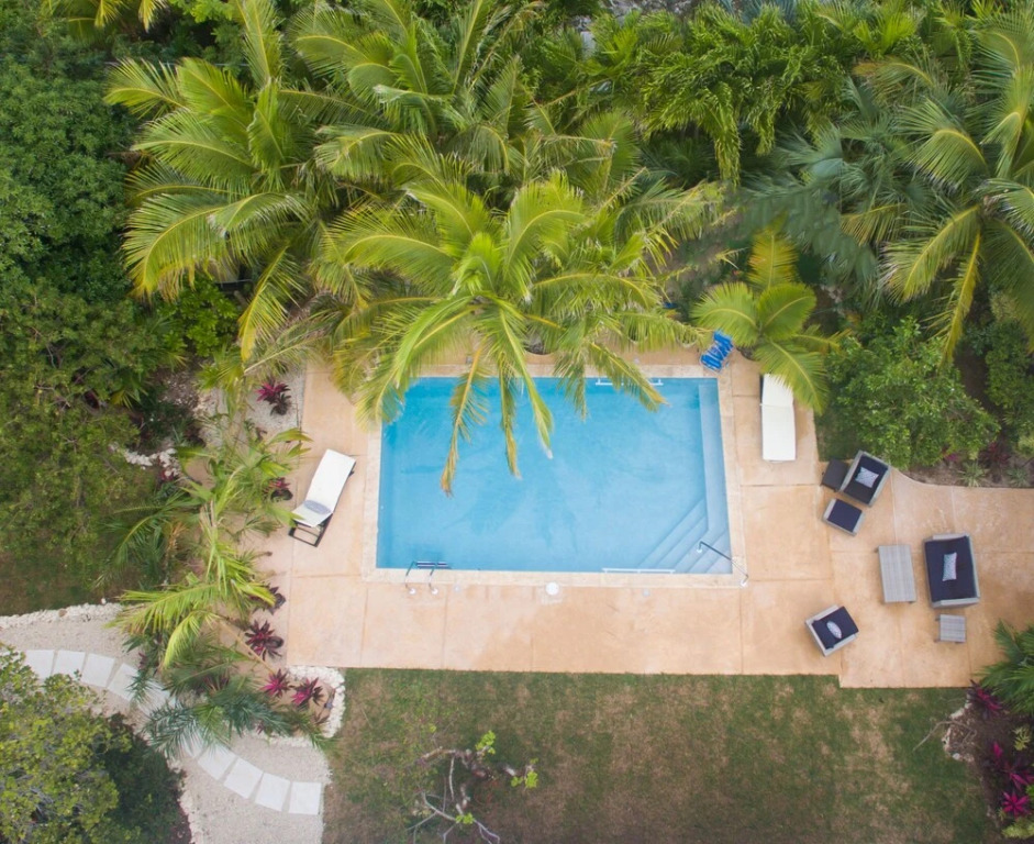 Dunn's House Harbour Island House With Pool