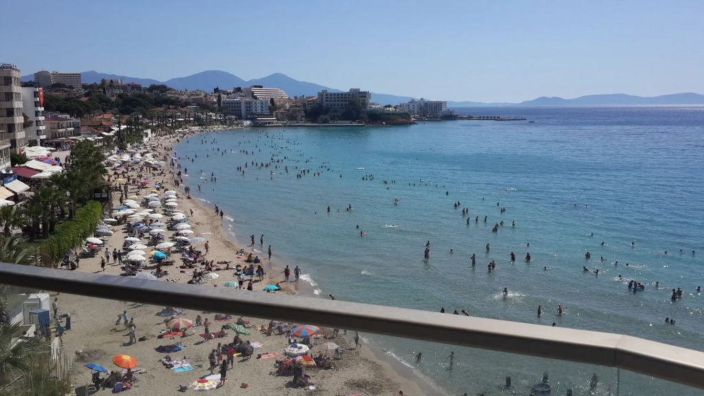 Ladies Beach Hotel