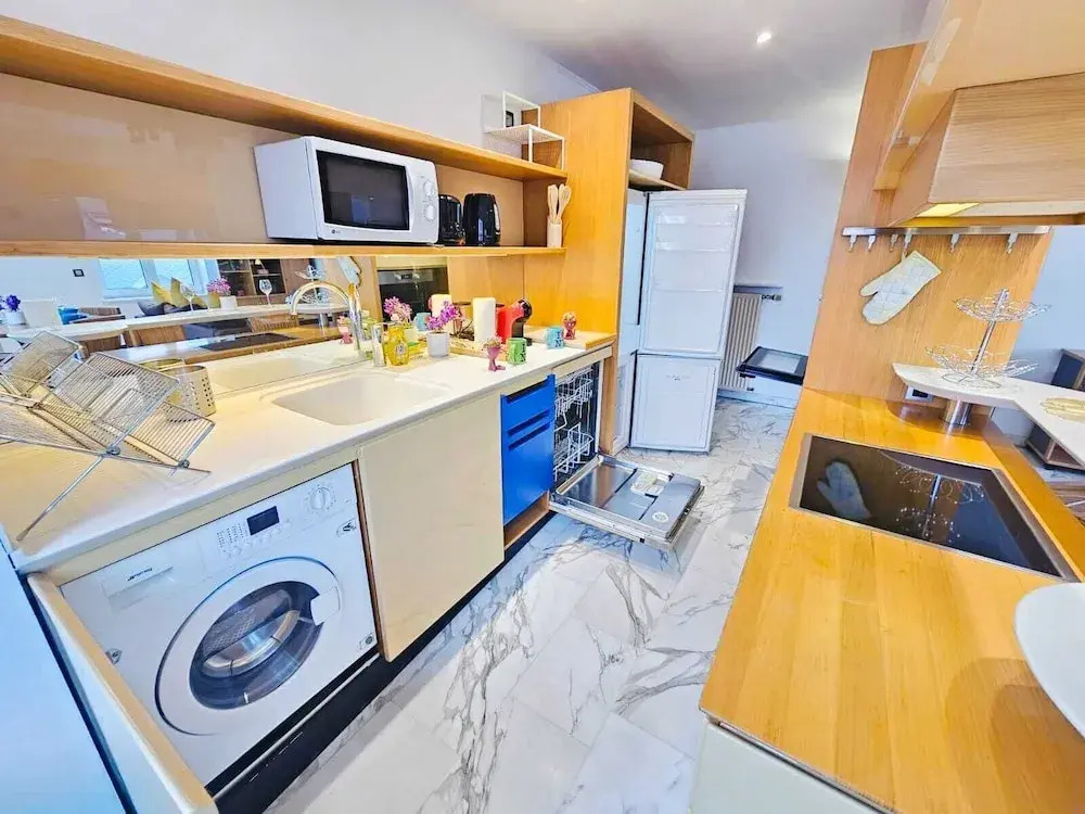 Smart Retreat next to Luxembourg Station