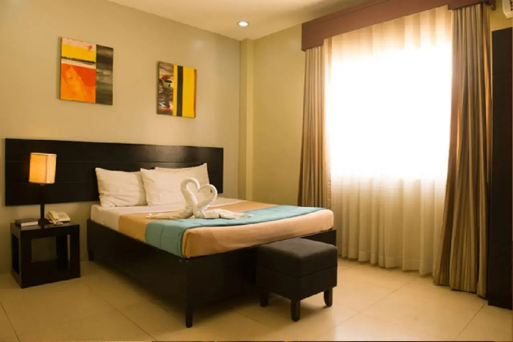 Holiday Suites Puerto Princesa