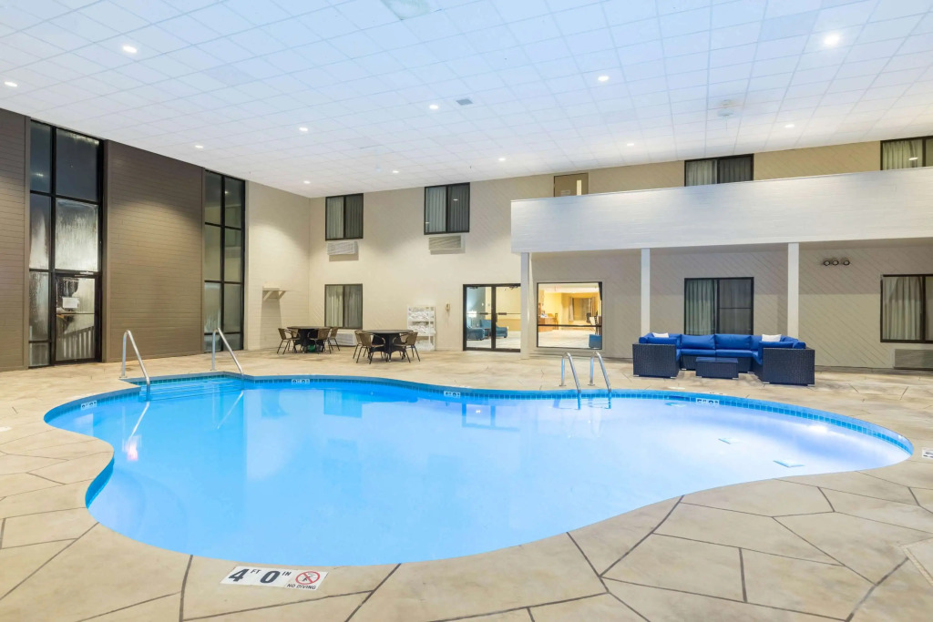 AmericInn by Wyndham Prairie du Chien
