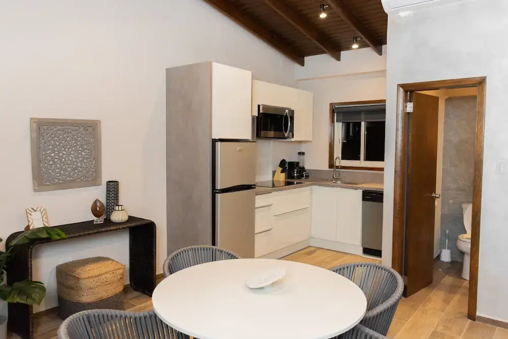 Tradewinds Apartments Simpson Bay