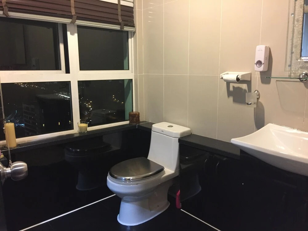 KK Holiday Homestays Grand Corner