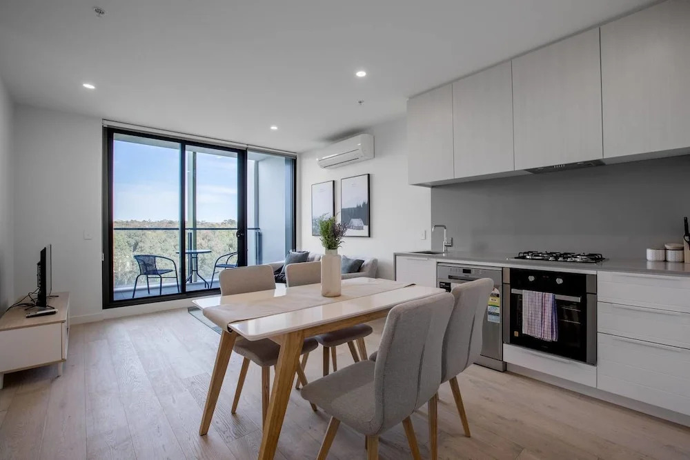 Simple And Cozy Apartment In Parkville