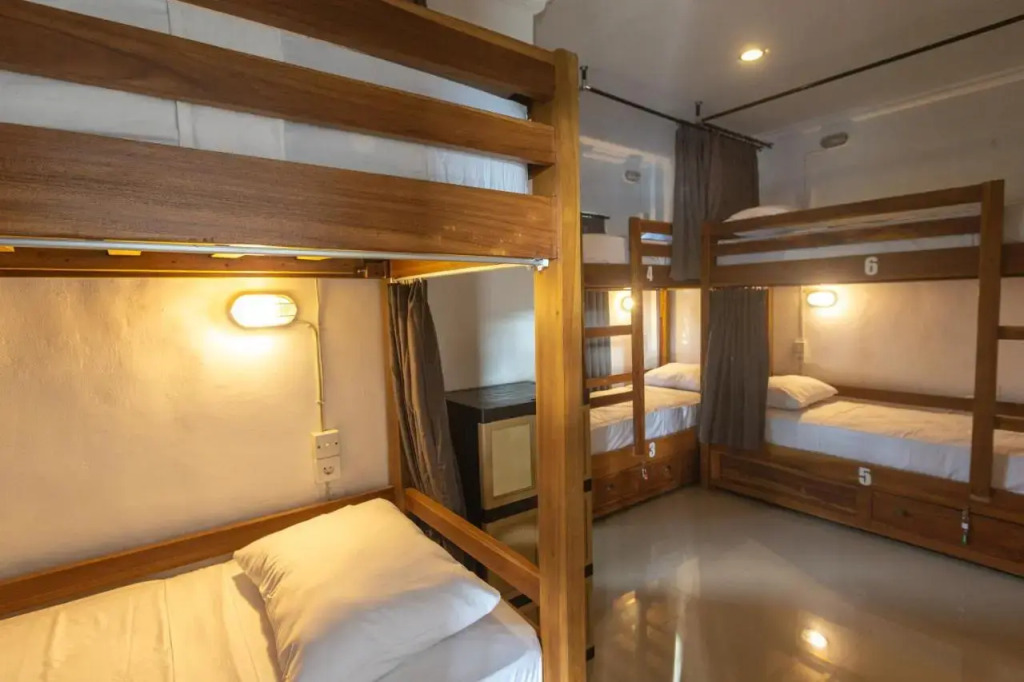 Ahoy Hostel
