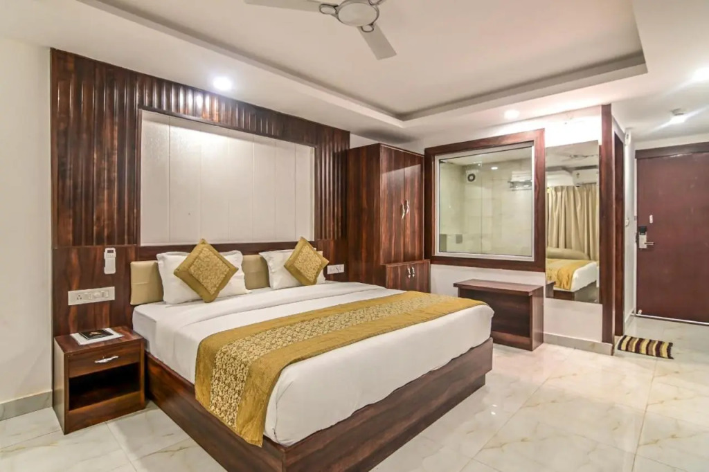 De Falcon Goa Beach Resort