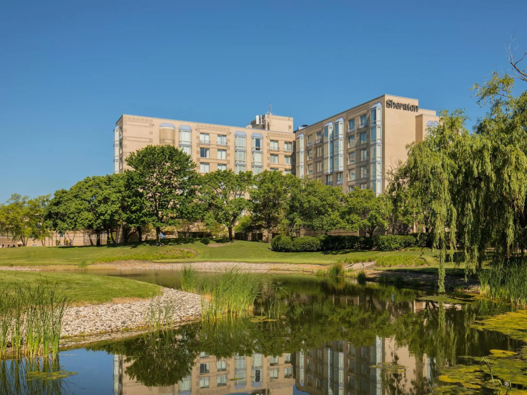 Sheraton Suites Chicago Elk Grove