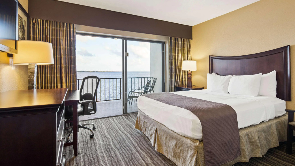 Best Western Fort Myers Waterfront
