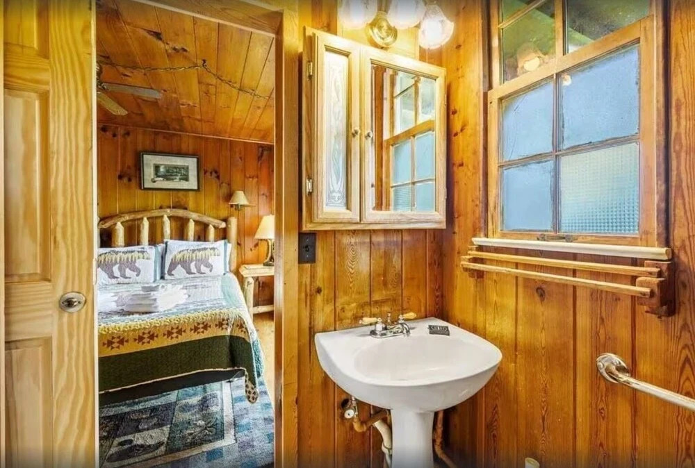 Little Greenbriar Lodge 13 Bedroom Cabin by RedAwning