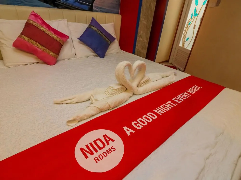 Nida Rooms Silk Romklao 99