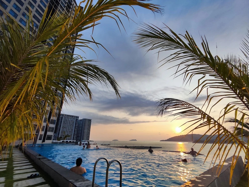 Jesselton Quay Suites