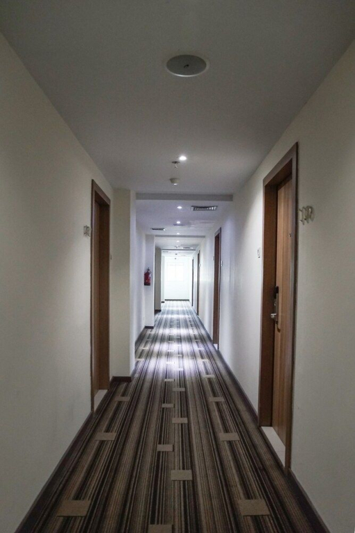 Capital O 1101 Winstar Hotel