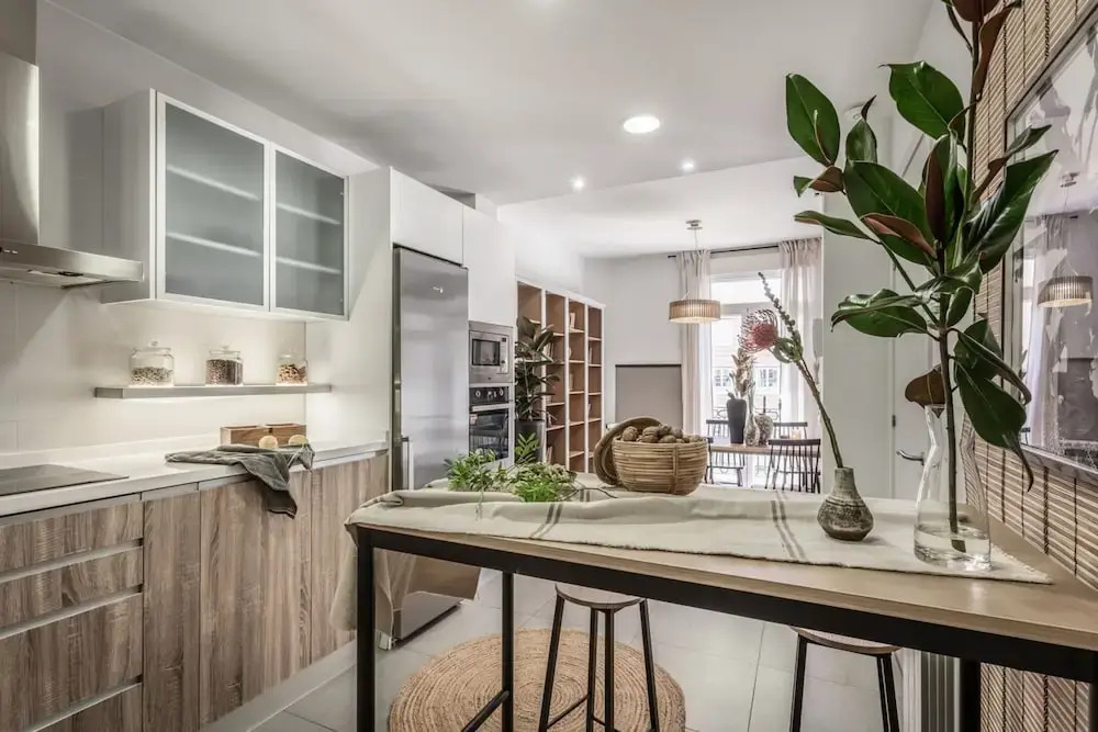 Yangambi - 2 Bedrooms and Office in Lista