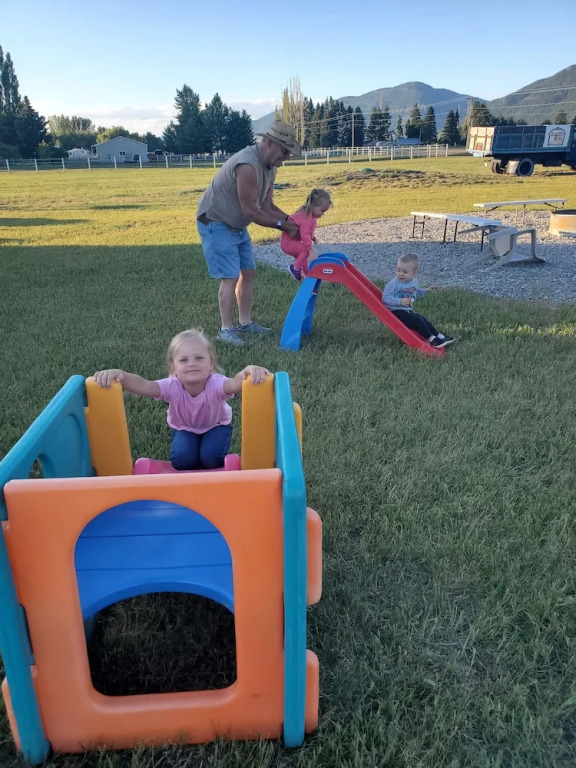 Glacier Acres Guest Ranch