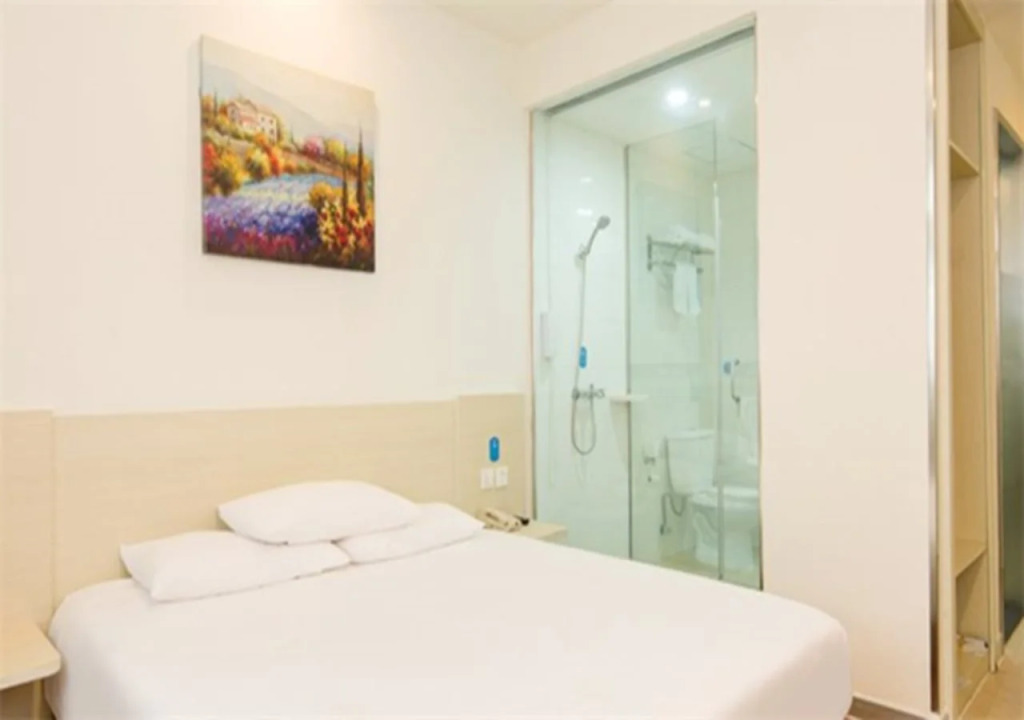 Hanting Express Shenzhen Hai Shang Shi Jie Zhao Shang Road Branch