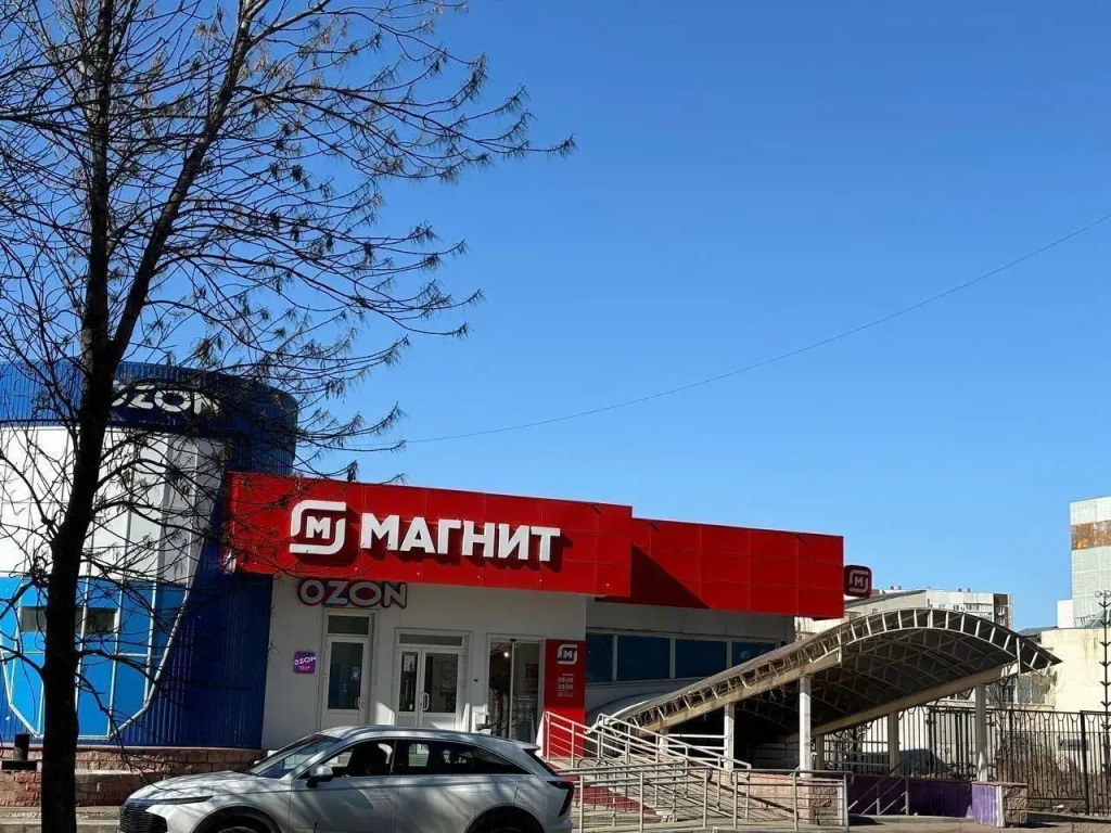 Апартаменты на проспекте Созидателей 82