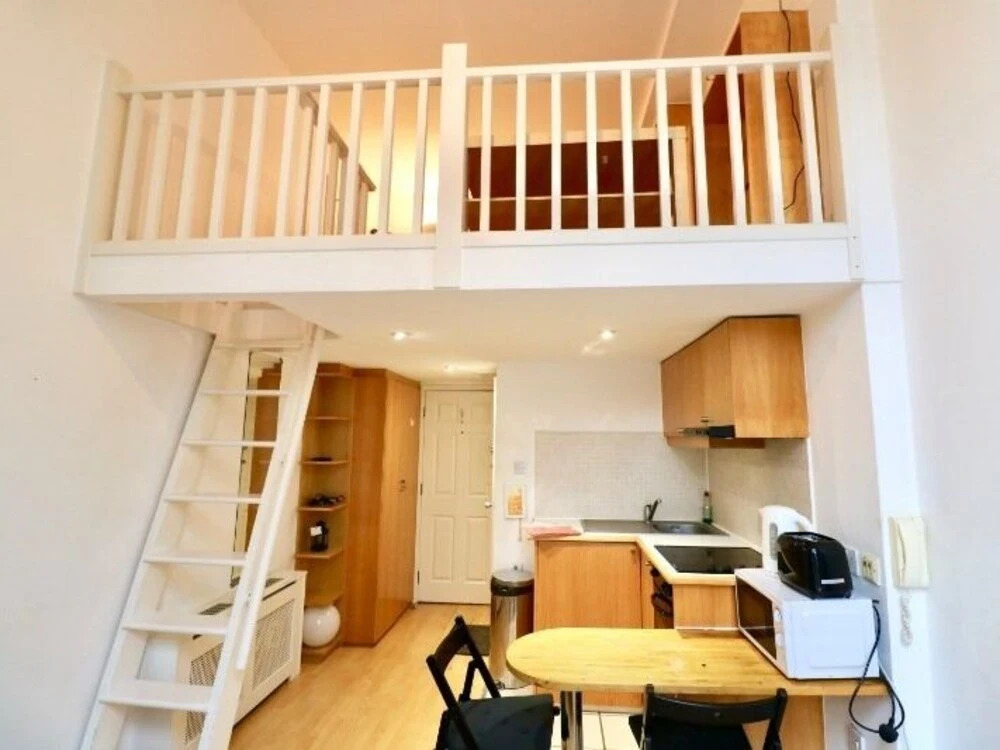 HFS Studio Next To Hydepark L16