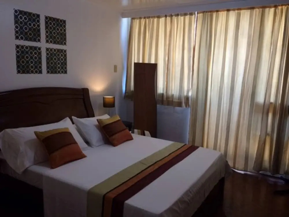 1 Br Robinsons Place Manila- Rpr07
