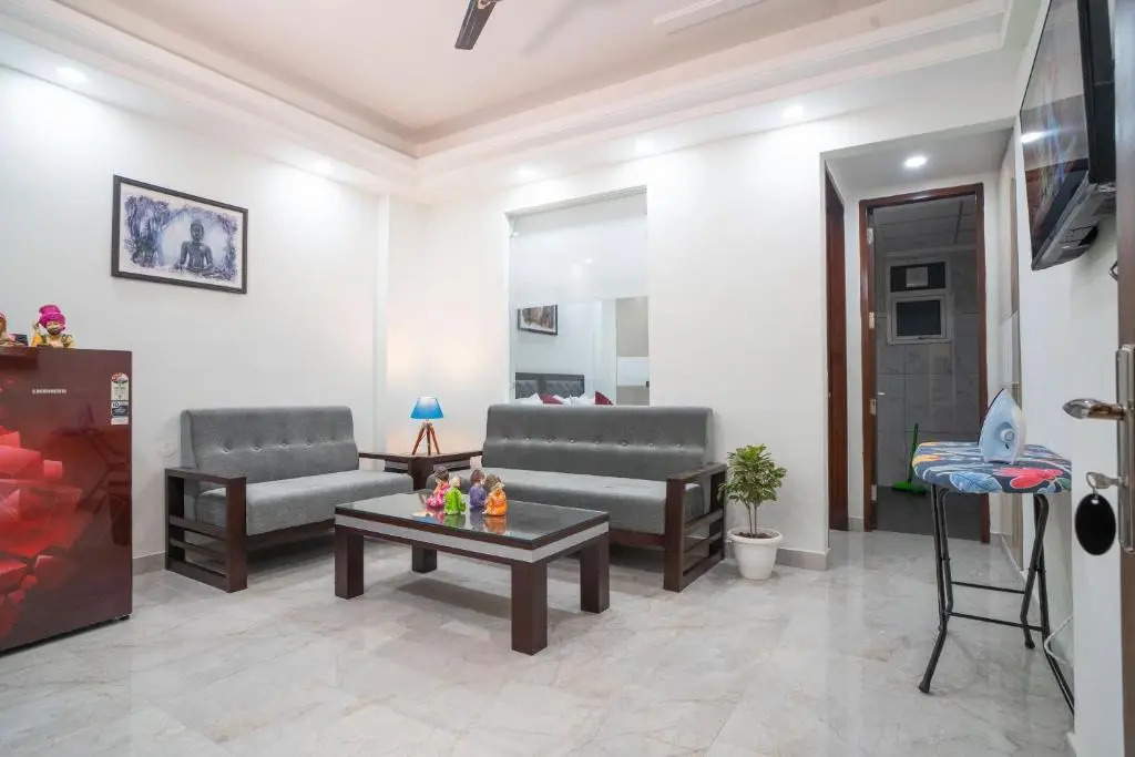 The Lodgers 1 BHK Serviced Apartment Golf Course Road Gurgaon
