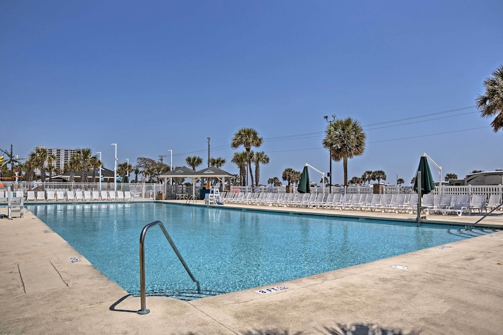 Golf Cart + Beach Access! Ocean Lakes Retreat