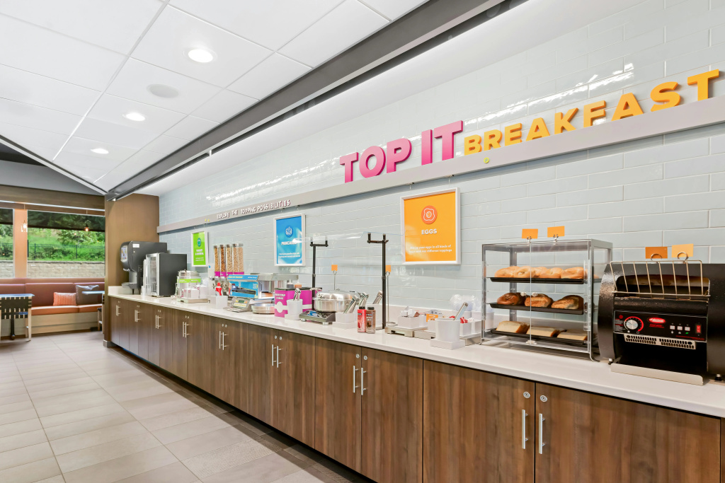 Tru by Hilton Asheville Blue Ridge Parkway