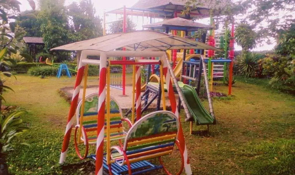 Pines Garden Resort