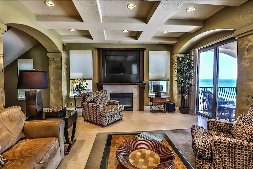 Ocean Paradise 4 Bedroom Holiday Home by Five Star Properties