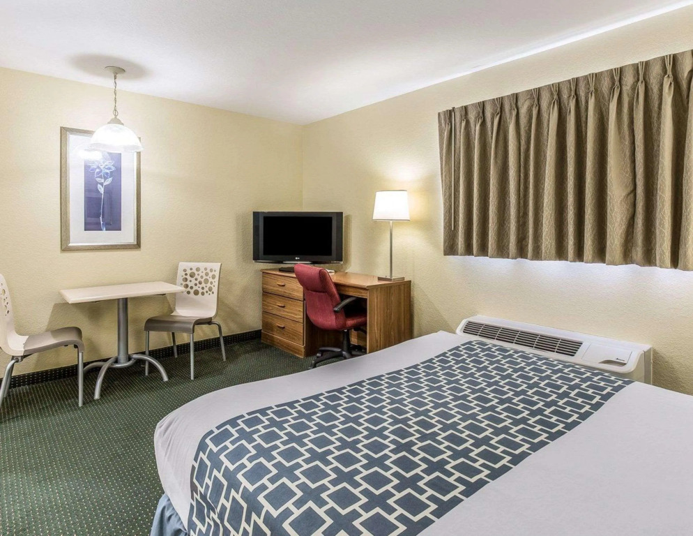 Suburban Studios Fort Myers Cape Coral