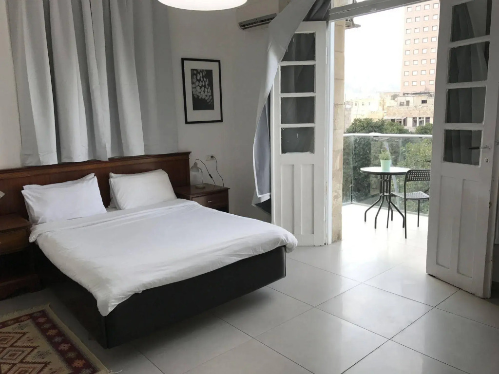 Eden Hotel