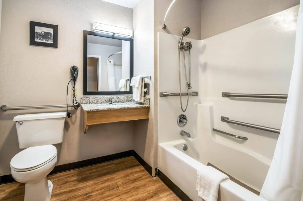 Motel 6 Lancaster