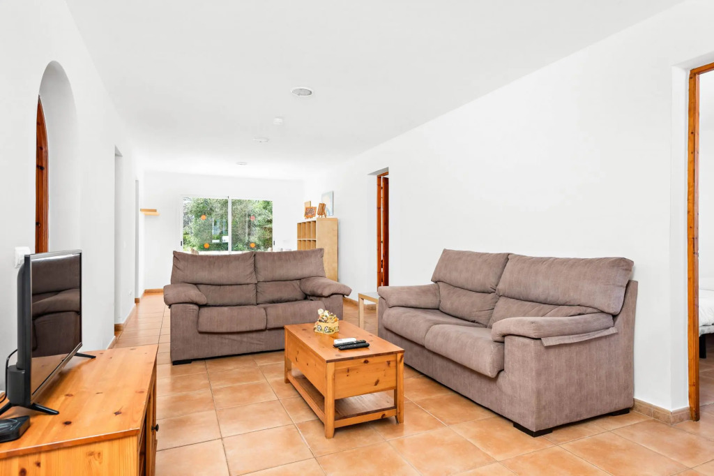 Villa Binisaret I by Mauter Villas