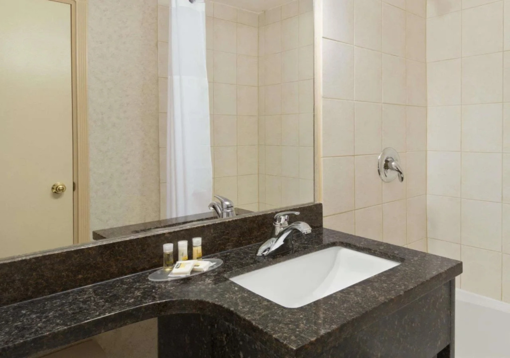 Days Inn - Prince George