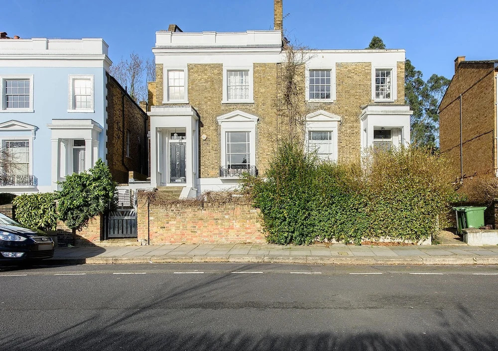 Beautiful 1BR Camden Home