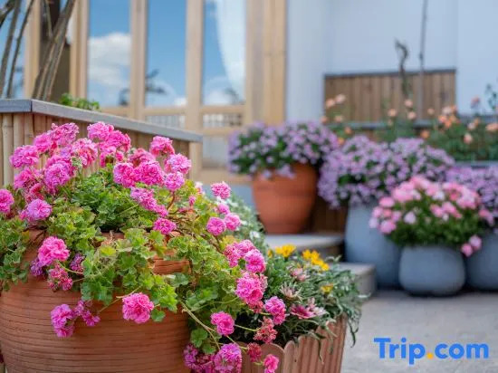 Ting Hua • 360° Ancient Town View Resort (Lijiang Ancient Town Branch)